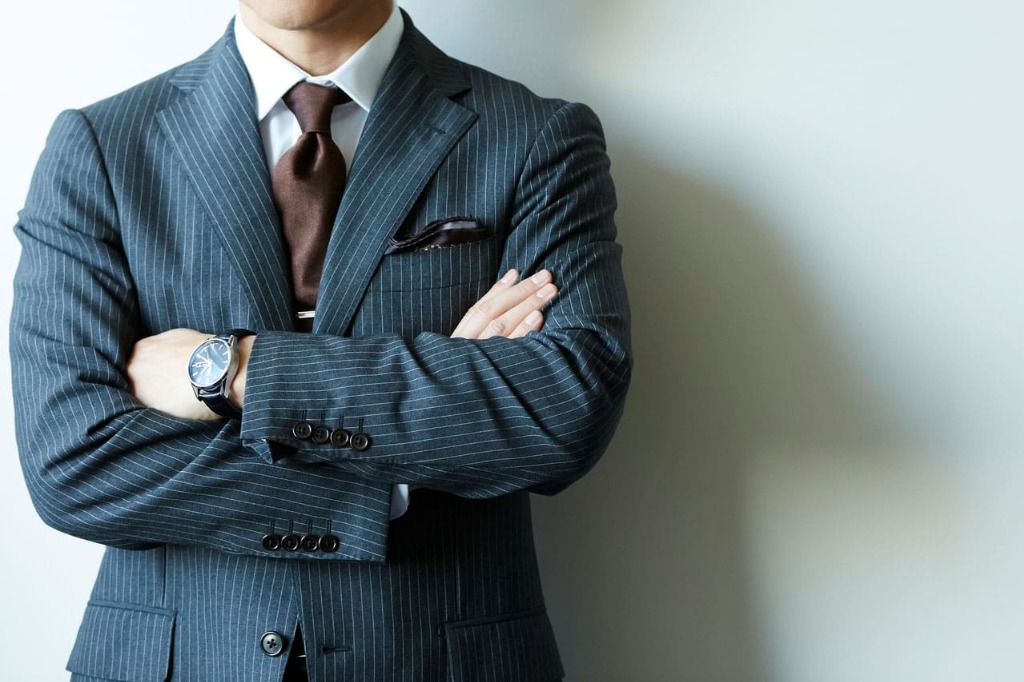 お洒落なオーダースーツを安いお値段で仕立てるなら、名古屋市中区伏見の出張対応も可能な「SORTE（ソルテ）」へ。